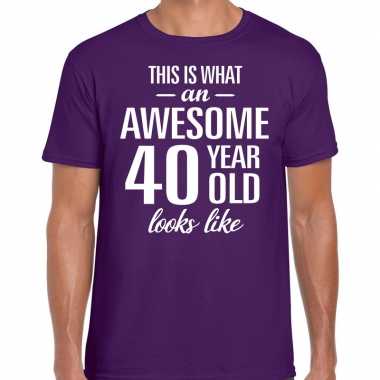 Awesome 40 year / verjaardag cadeau t shirt paars heren