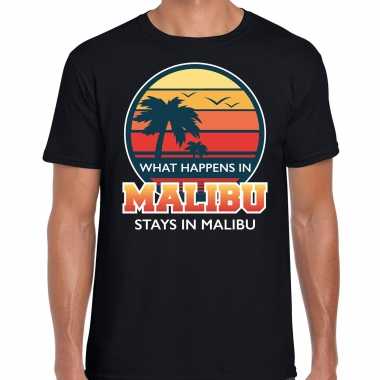 What happens malibu stays malibu shirt beach party / vakantie outfit / kleding zwart heren