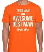 Awesome best man kado t-shirt oranje heren