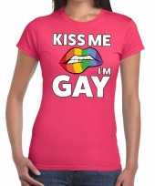 Kiss me i am gay roze fun t-shirt dames