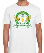 Vrijgezellenfeest groen geel drinking team t-shirt wit heren