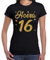 Zwart hoera 16 jaar verjaardag jubileum t-shirt dames gouden glitter bedrukking